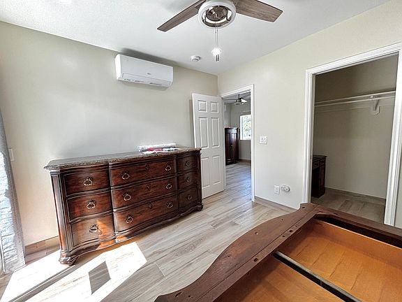 5th image of 2732 Oceanside Blvd #2