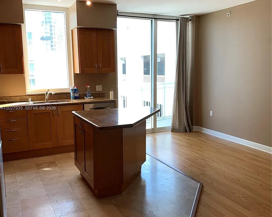 1745 E Hallandale Beach Blvd #606W