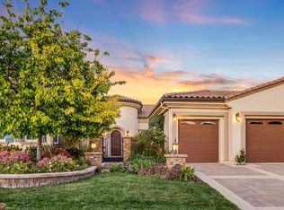 11343 Raes Creek Rd, Moorpark, CA 93021