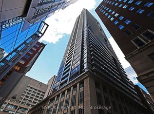 70 Temperance St #4207, Toronto, ON M5H 0B1