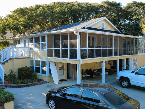820 E Ashley Ave, Folly Beach, SC 29439