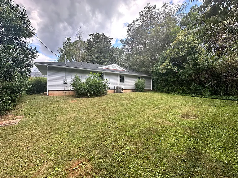 2613 Southwest Blvd — Photo 10