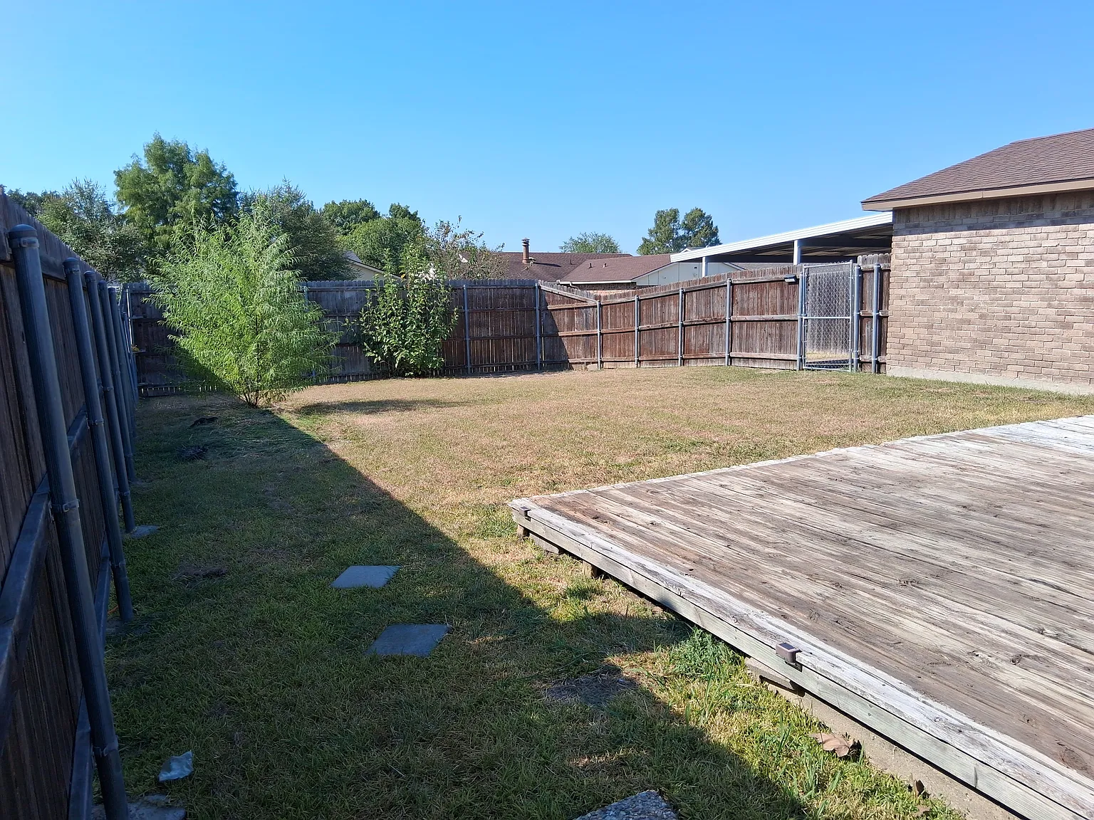 514 Button Dr — Photo 4