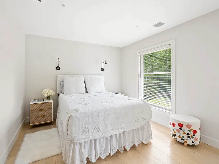 48 Beechwood Dr — Photo 21