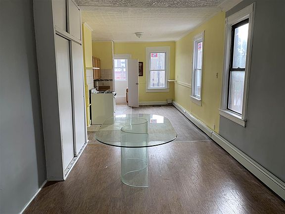 2nd image of 908 Kennedy Blvd APT 10