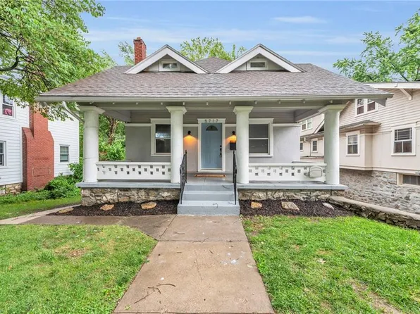 5717 Oak St, Kansas City, MO 64110