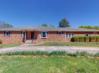 107 Hawkins Rd, Clarksville, TN 37040