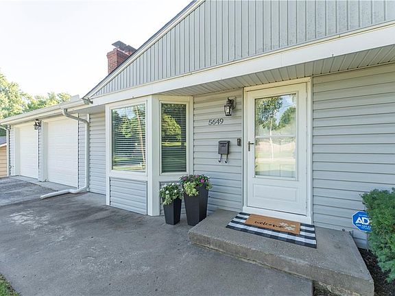 2nd image of 5649 Perry Ln