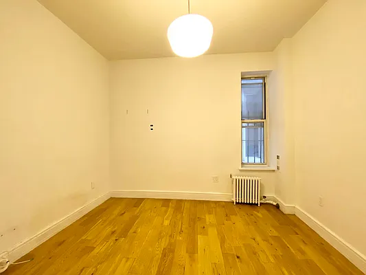 Rented by Bruma Realty LLC | media 6