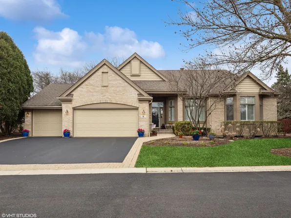 6 Black Diamond Ct, Lake In The Hills, IL 60156