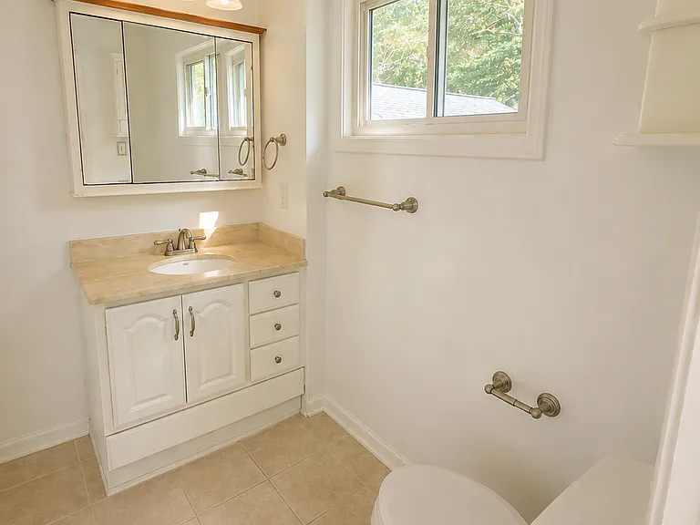 1690 Manhasset Dr — Photo 18