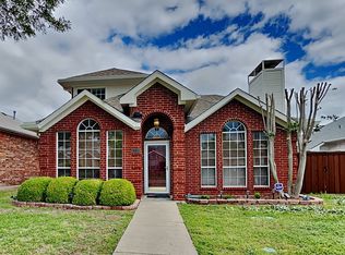 2209 Chapman Dr, Carrollton, TX 75010
