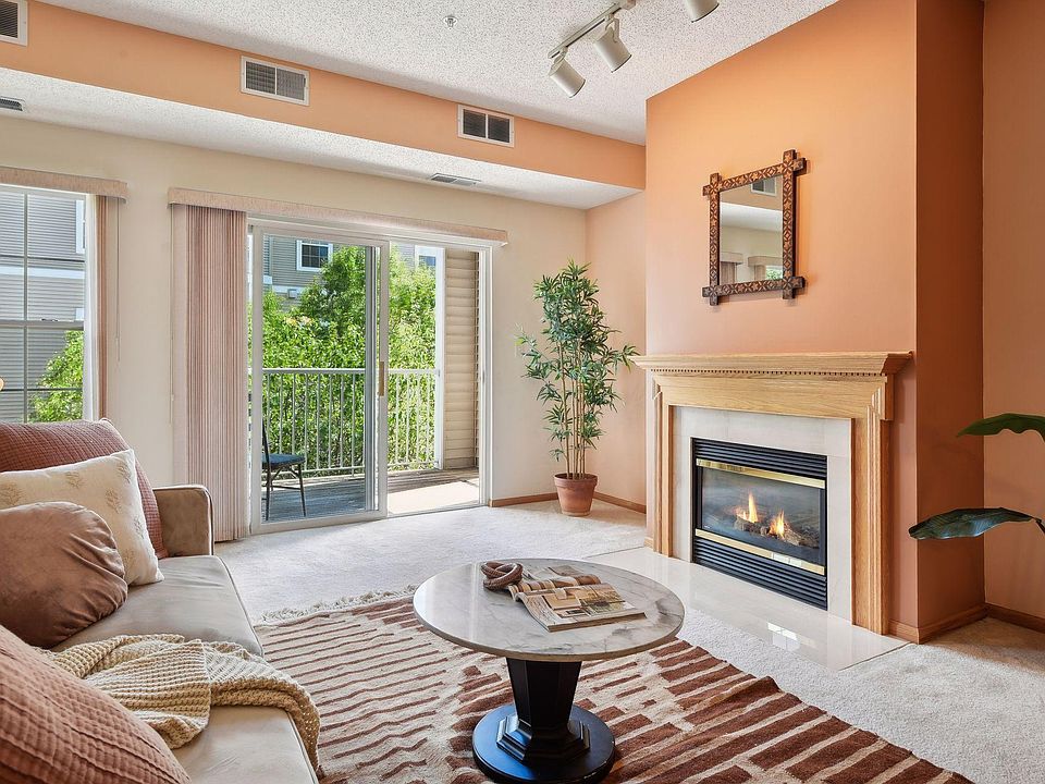 1st image of 12761 Collegeview Dr APT 205