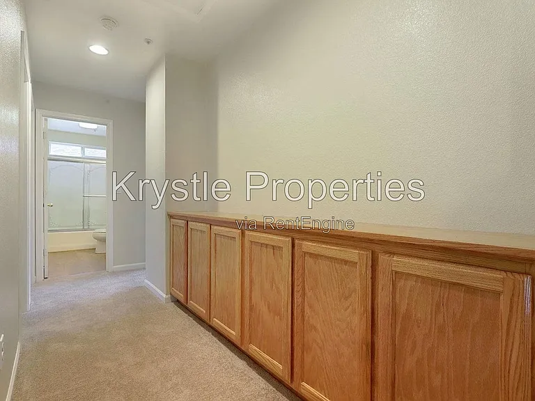 700 Westpark — Photo 16