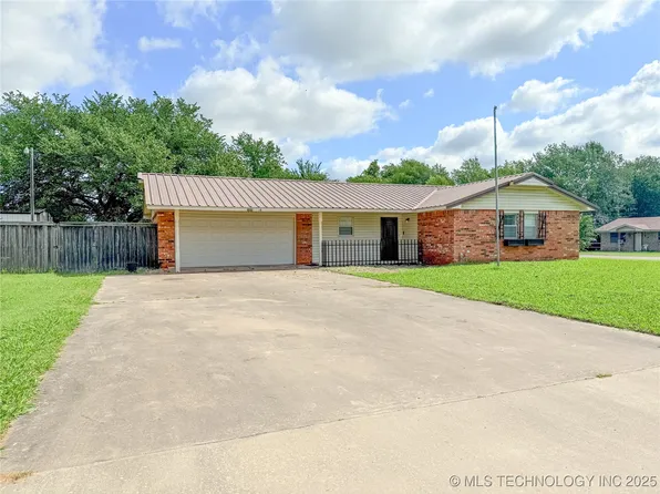 18 Chad St, Springer, OK 73458