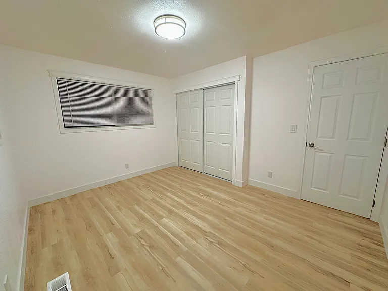 35311 Military Rd S — Photo 15