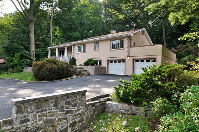 1st image of 40 Abington Ave