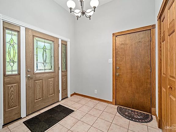 2nd image of 2273 Kingston Dr