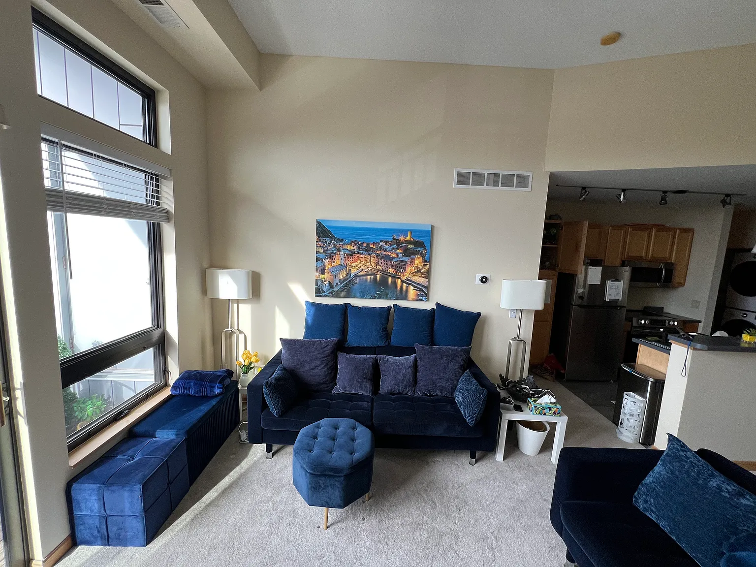 1 bed, 956 sqft, $1,900 — Photo 1