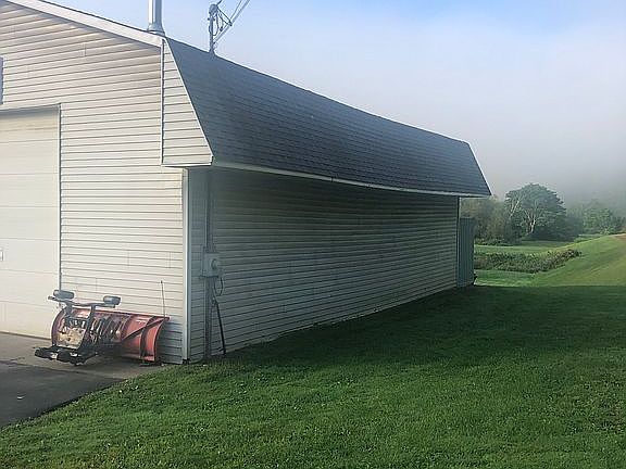 3rd image of 43740 State Highway 30