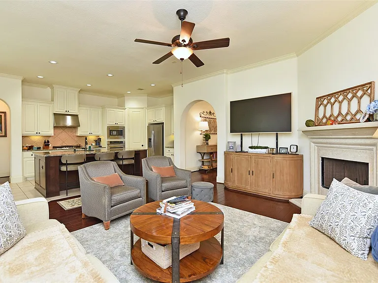 13117 Stoneleigh Terrace Dr — Photo 8