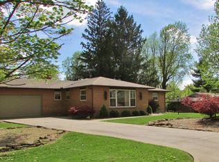 319 S Belaire St, Monett, MO 65708