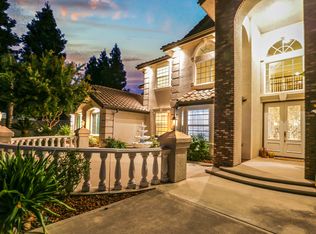 5151 W Lakewood Dr, Visalia, CA 93291