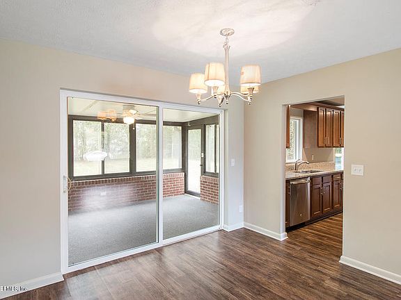4th image of 4450 Naranja Dr S