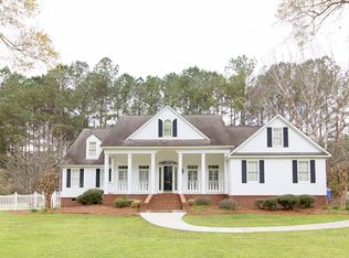 148 Edgewater Dr, Tifton, GA 31793