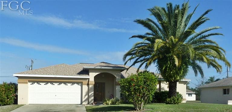 1st image of 407 SE 17th Ter
