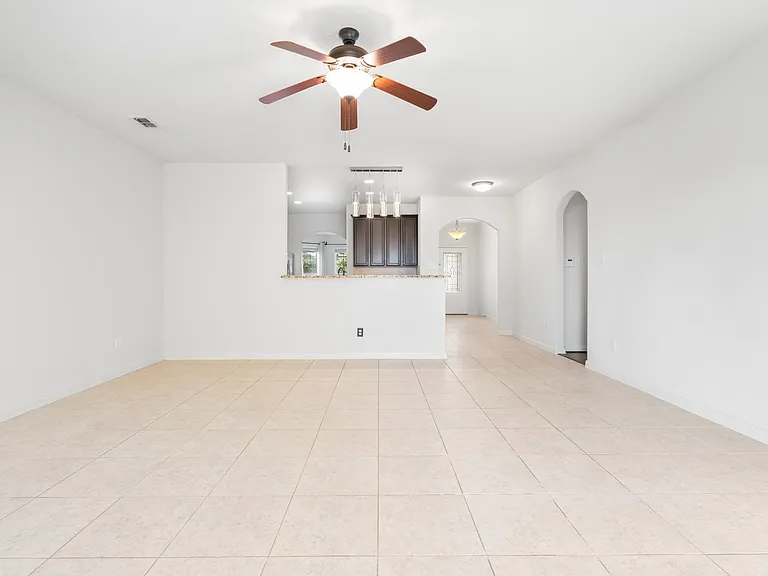 437 Lipizzan Ln — Photo 10