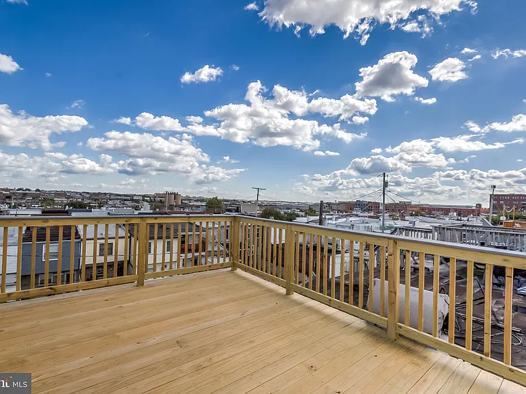 715 S Conkling St — Photo 33