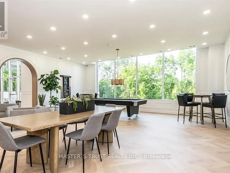 71 Wyndham St S #902 — Photo 4