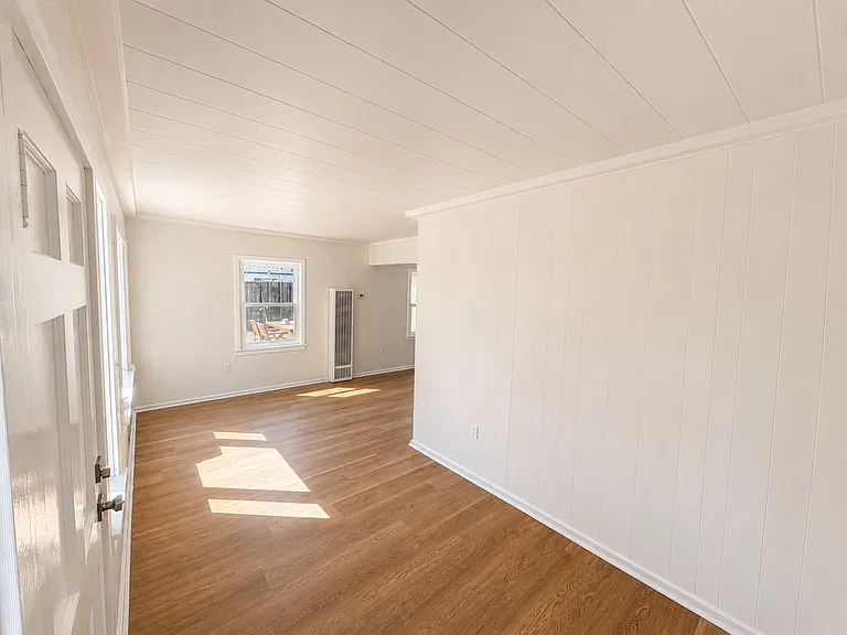 210 Broadway — Photo 2