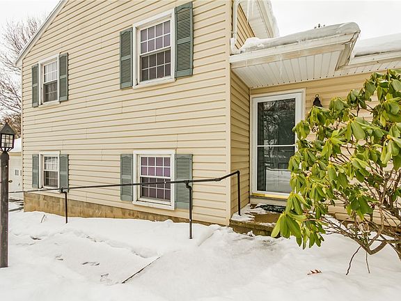 2nd image of 69 Stratton Rd