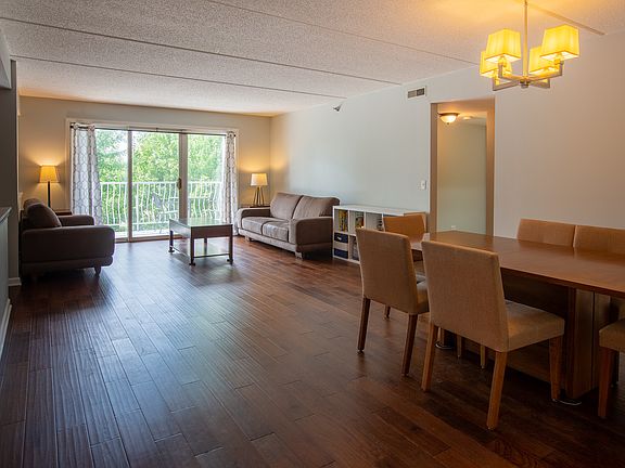 4th image of 7071 W Touhy Ave APT 506