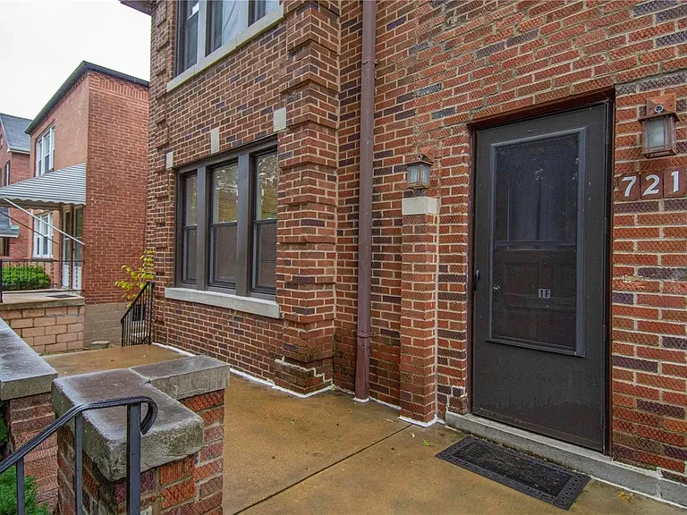 7211 Amherst Ave #1 — Photo 25