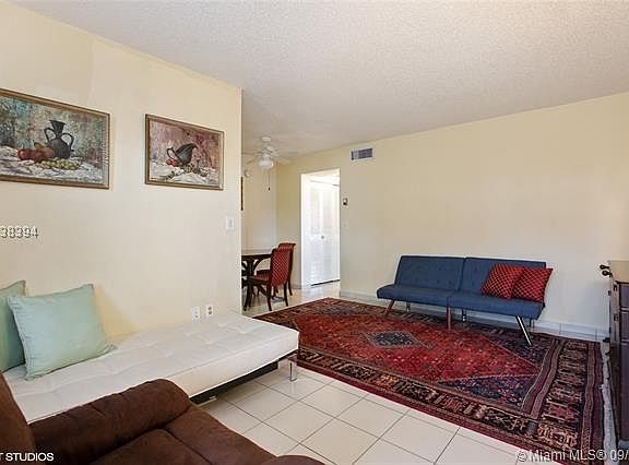 3rd image of 1530 Pennsylvania Ave APT 303