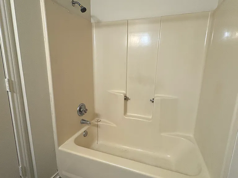 714 Hillcrest Ct — Photo 14