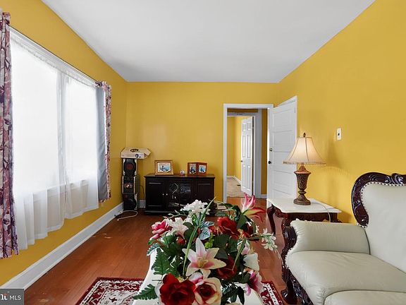 3rd image of 1638 Franklin Ave