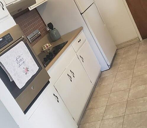 5th image of 12600 Tallent Ave