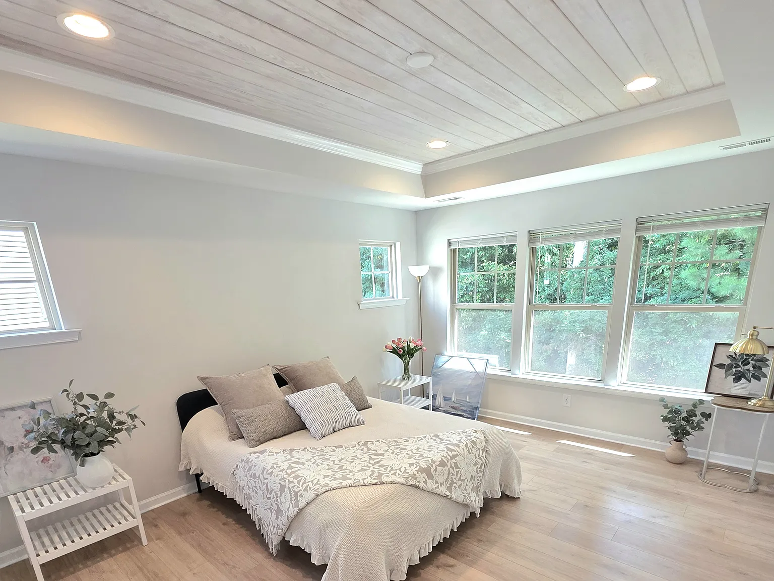 3 bed, 2.5 bath, 1679 sqft, $3,500 — Photo 1