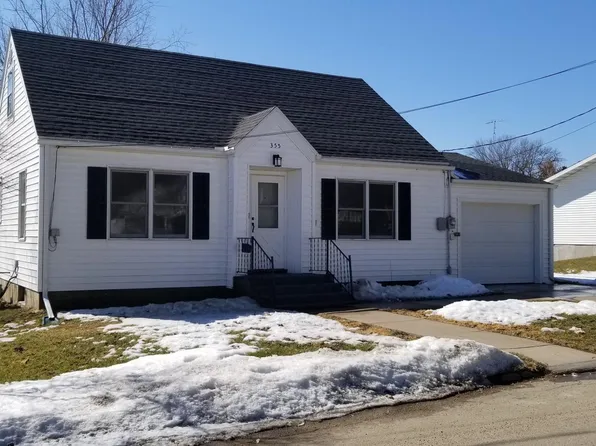 355 E Dewey St, Platteville, WI 53818