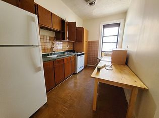 32-15 Broadway #3, Astoria, NY 11106