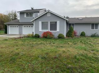 460 Mitchell Dr, Coupeville, WA 98239