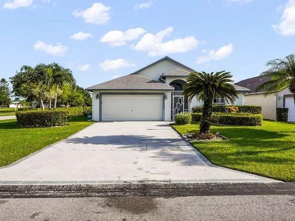 5025 Robino Circle, West Palm Beach, FL 33417