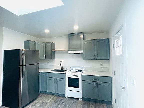 2nd image of 2938-2948 Lexington Dr #2926