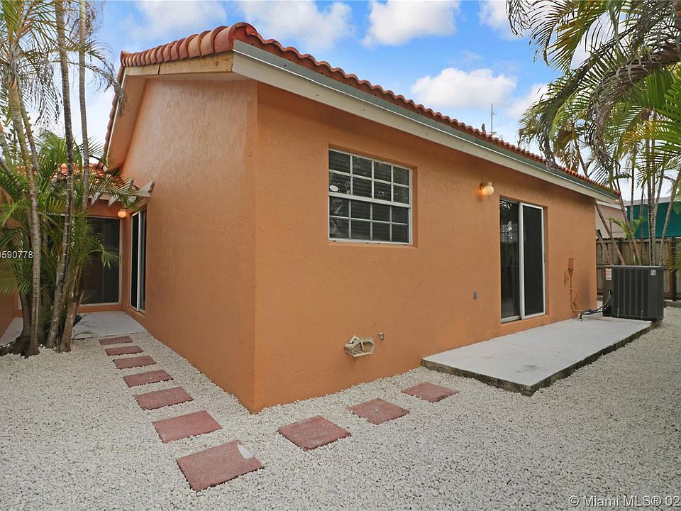 2nd image of 15446 SW 95th St