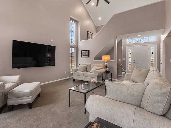 4th image of 37764 N Laurel Dr