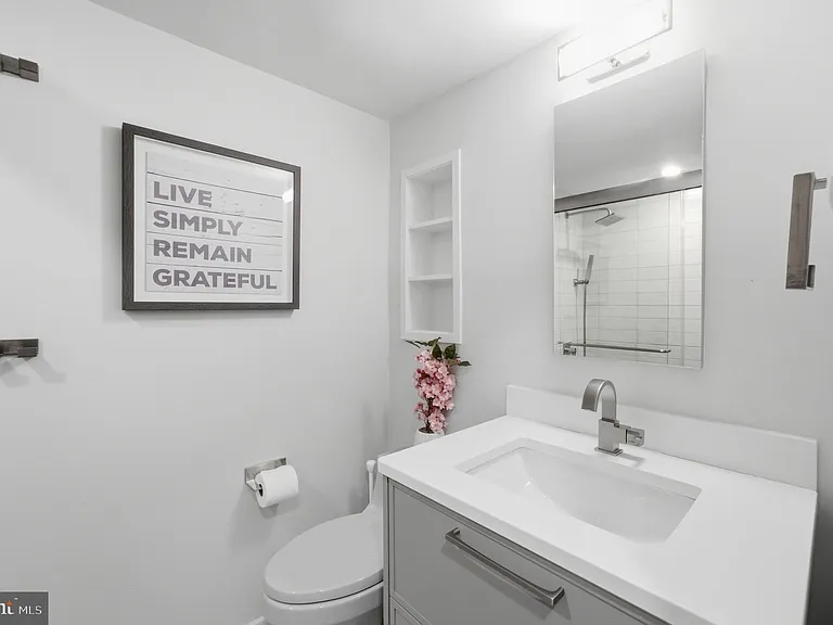 4201 Cathedral Ave NW #903W — Photo 26